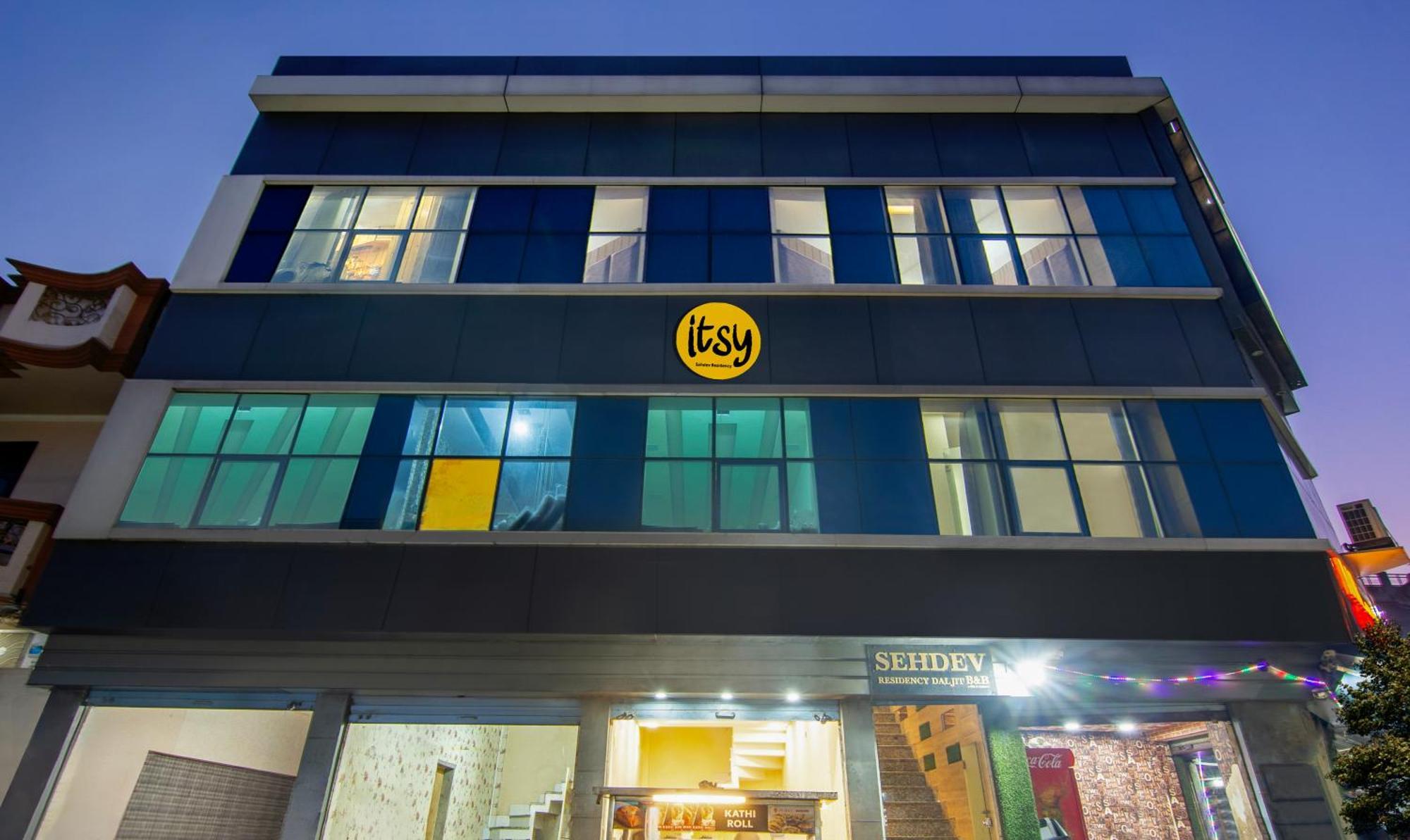 Itsy Hotels Sehdev Residency, Near Golden Temple Amritsar Exterior foto
